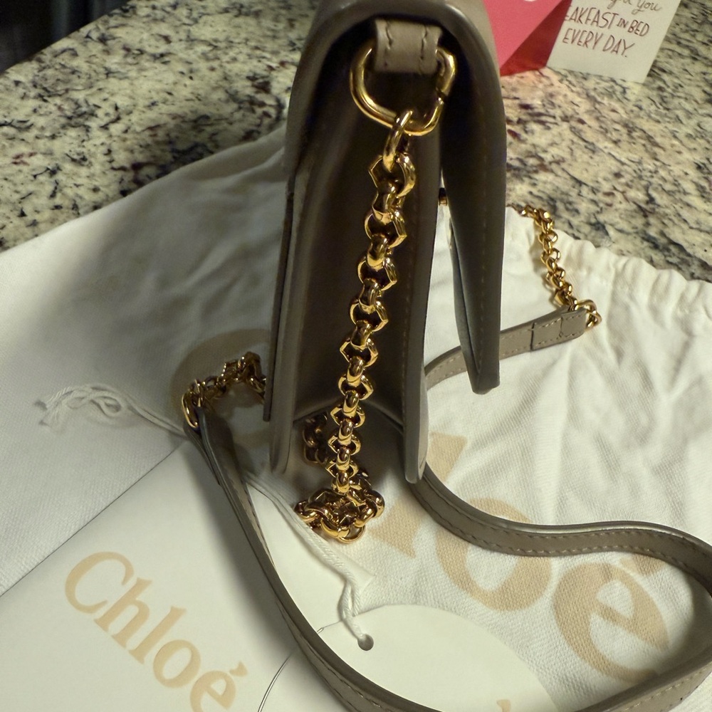 Chloé - Picture 12 of 14